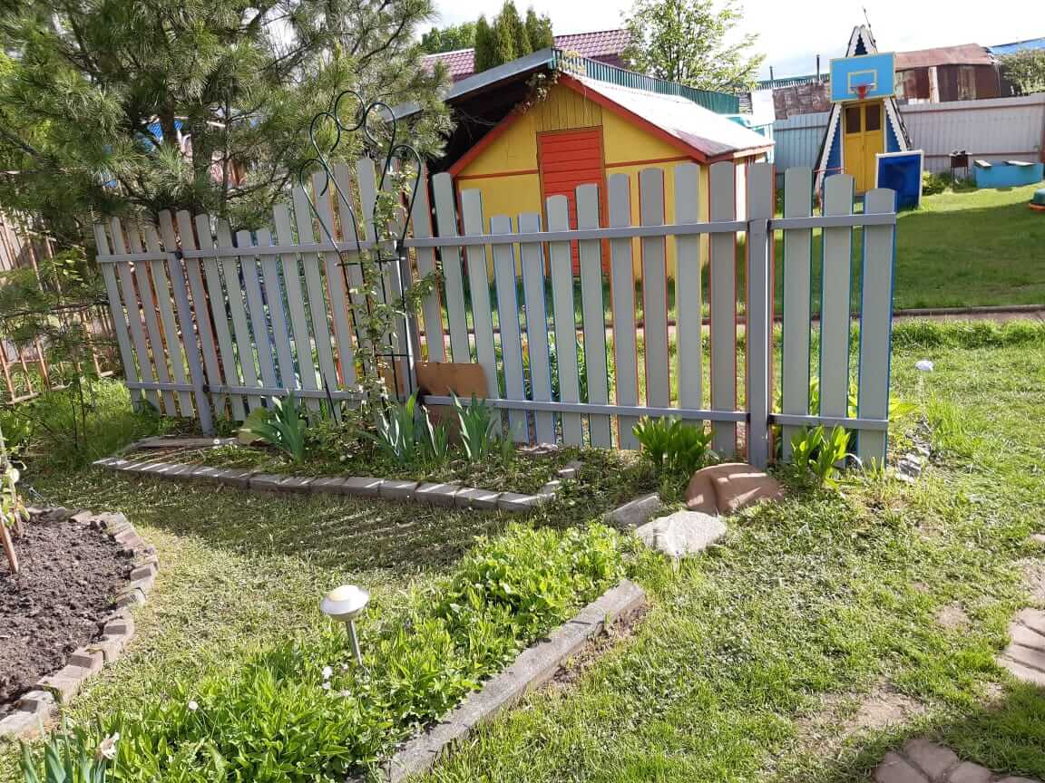 забор из разноцветного штакетника односторонний фото3 в Ижевске