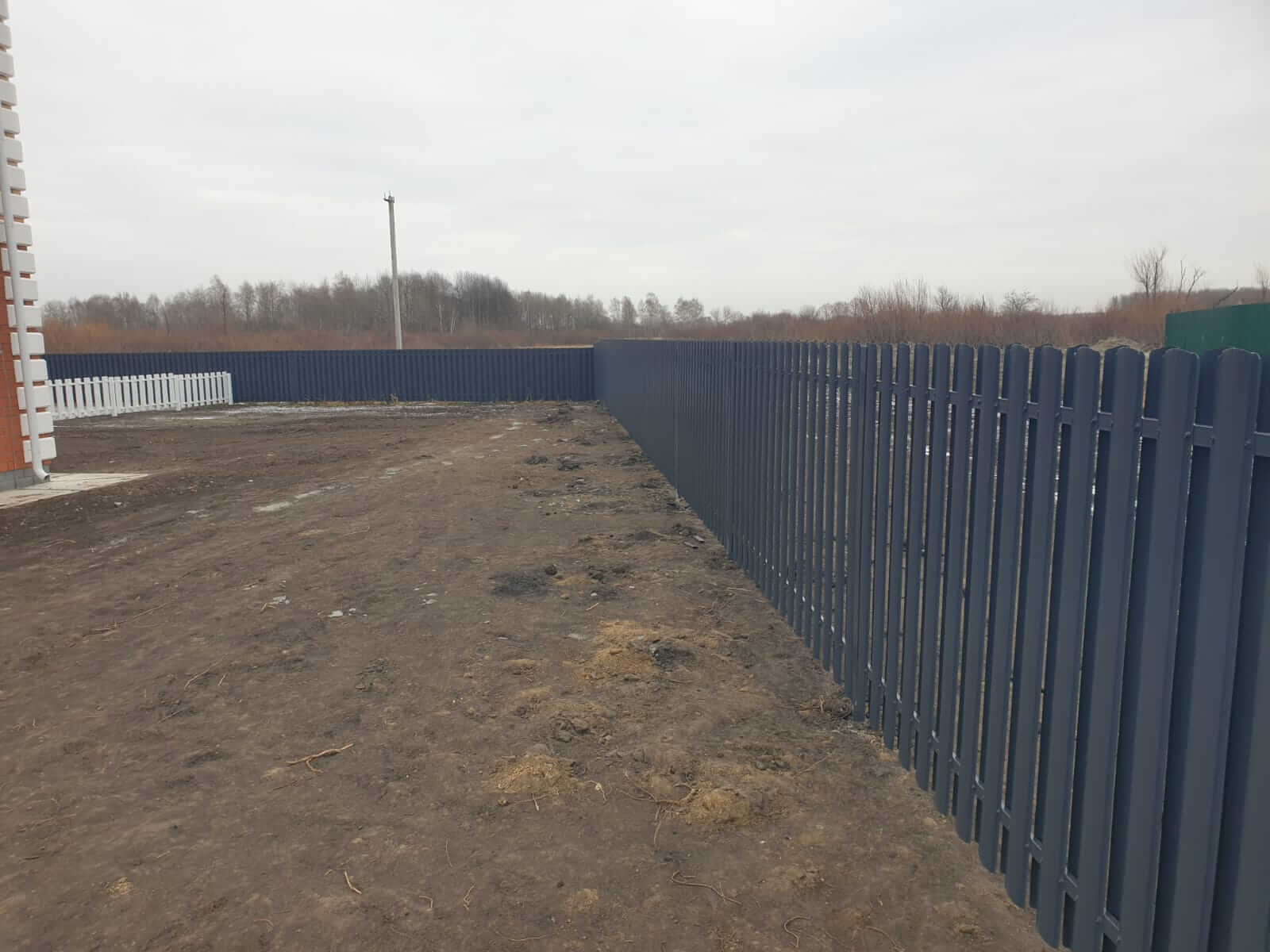Забор из штакетника 230м Серый Графит фото2 в Ижевске