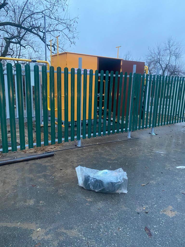 Забор из штакетника ЭКО-М 12м RAL6005 Зеленый Мох в Ижевске