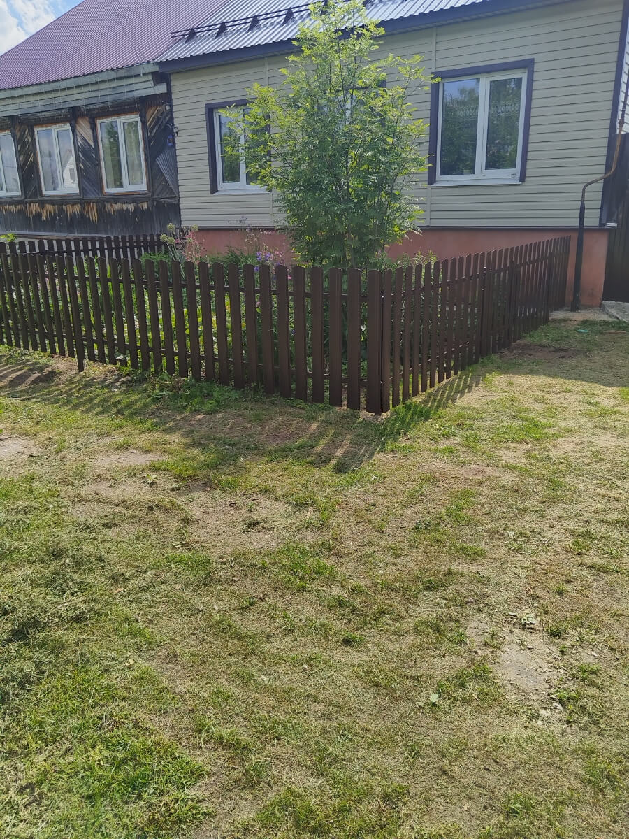 Забор из евроштакетника 18м RAL8017/8017 Шоколад двусторонний фото 1 в Ижевске