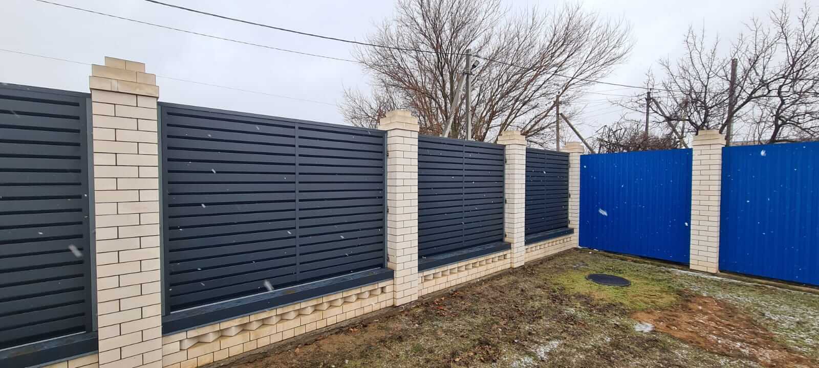 Забор-жалюзи из ламелей Хай-Тек 23м RAL7024/7024 Серый Графит двусторонний МАТТЕ фото 6 в Ижевске