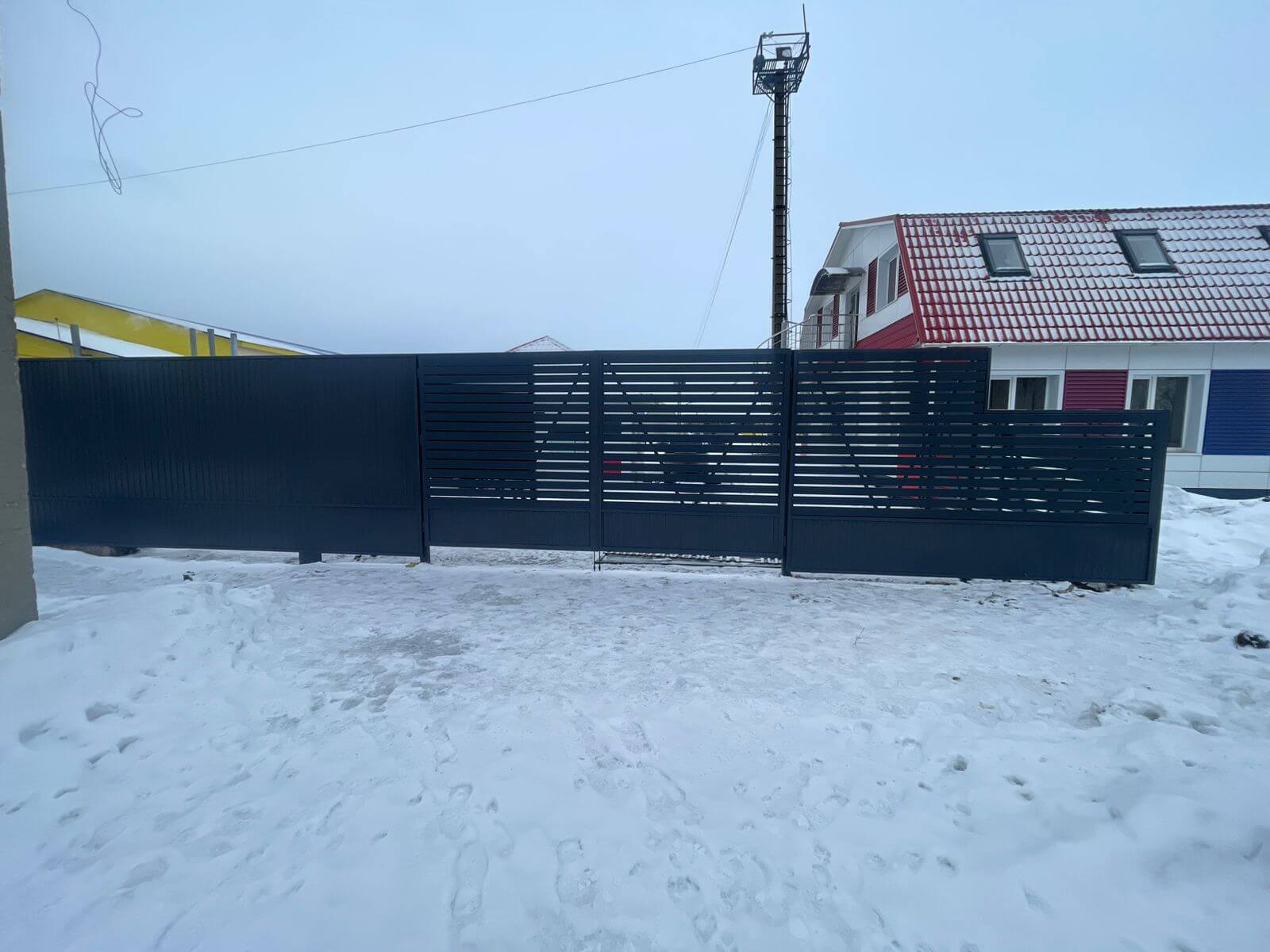 Забор-ранчо из металлического планкена 11м RAL7024 Серый Графит фото 2 в Ижевске
