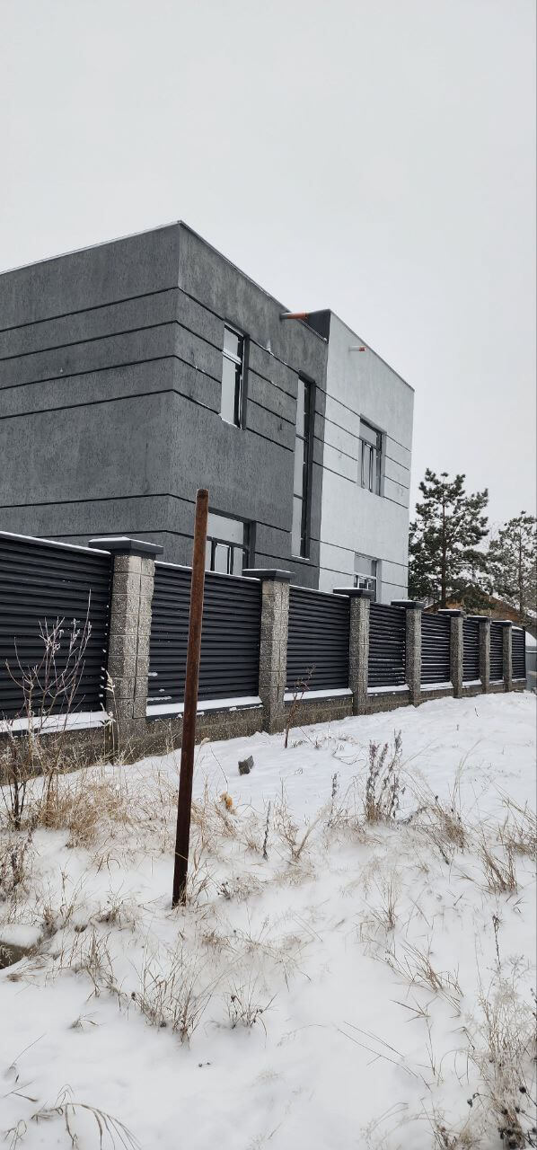 Забор-жалюзи из ламелей ЭКО-Z 66м RAL9005/9005 Черный двусторонний МАТТЕ фото 1 в Ижевске